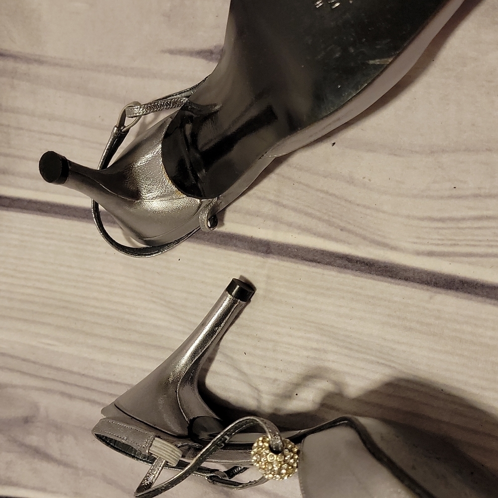 Stuart Weitzman Silver Slingback - image 4